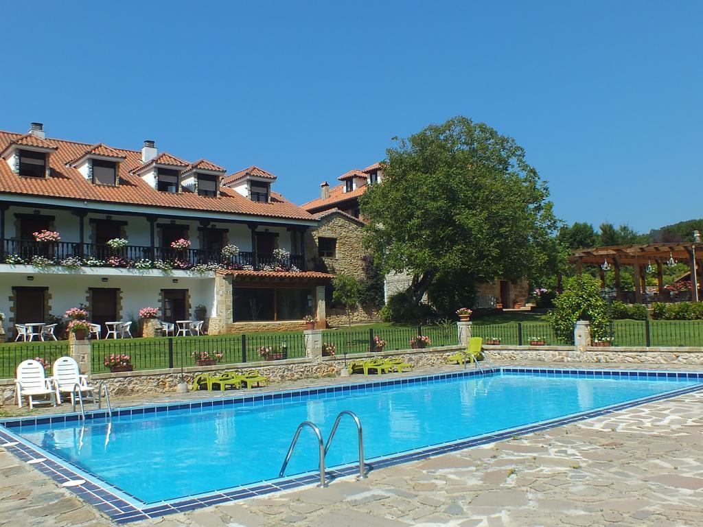 Complejo Rural Spa Hosteria El Pomar Comillas Exterior photo